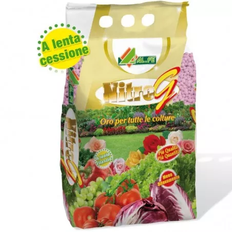 Nitro G concime NPK 15.9.15 con microelementi (Mg, S) a lenta cessione 4 kg